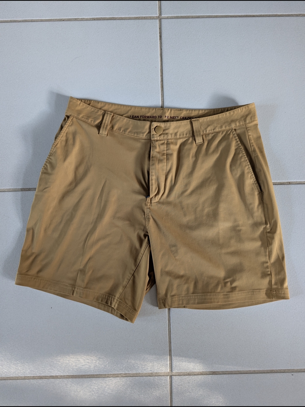 RHONE Commuter Short 7"